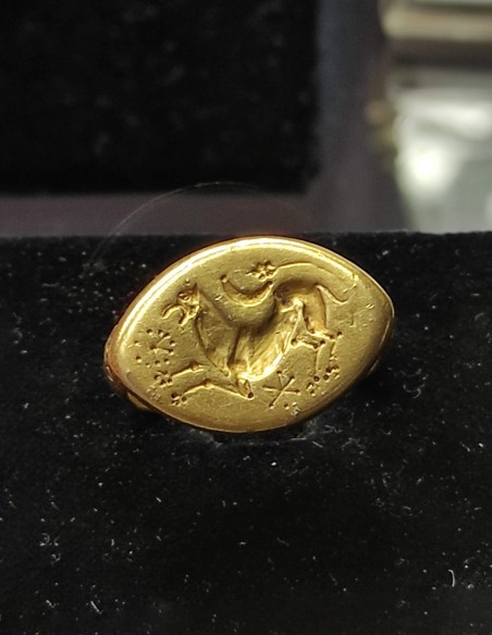 chimera roman ring ancient roman jewelry, montefortino