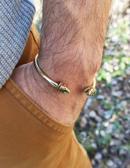 Wolf bracelet
