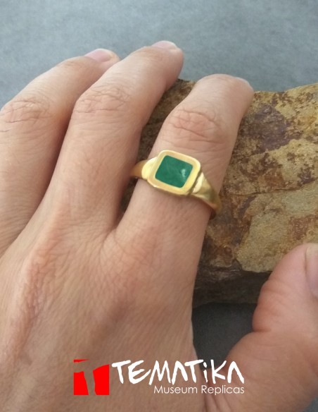 Fayum ring