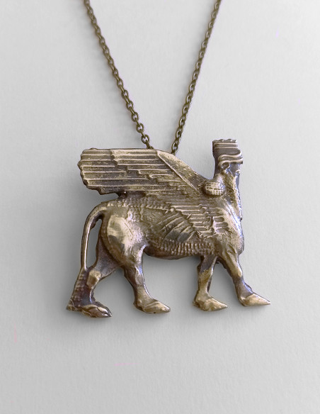 colgante toro alado lammasu