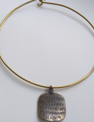 pendentif collier esclave romain