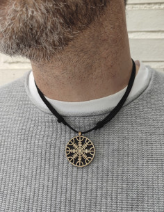 colgante aegishjalmur joyeria vikinga 2