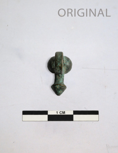 phallus amulet