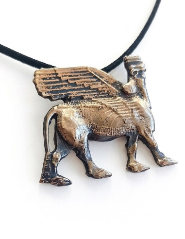 pendant winged bull lamassu