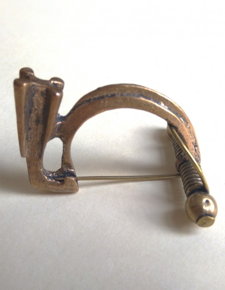 Tower shape fibula