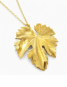 vine leaf pendant