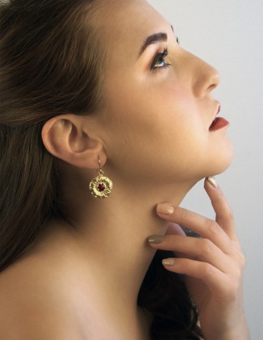 hellenistic enameled earrings