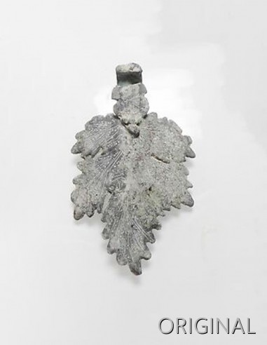 vine leaf pendant