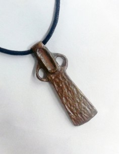 hacha bronce talon anillas