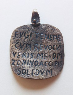 pendentif collier esclave romain