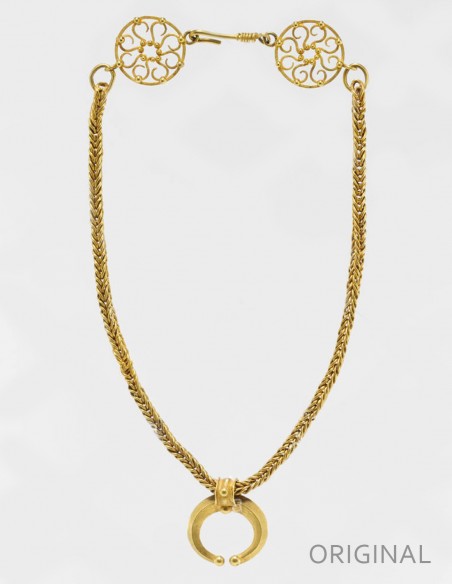 lunula pendant roman jewelry
