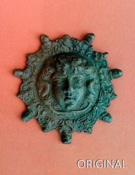 Spilla Medusa