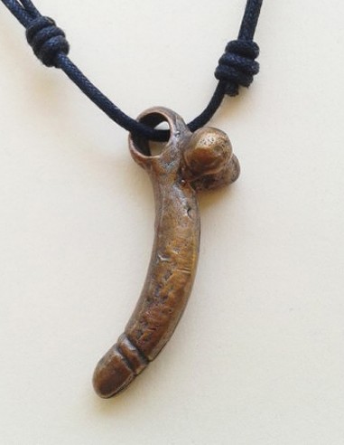 amulette de phallus